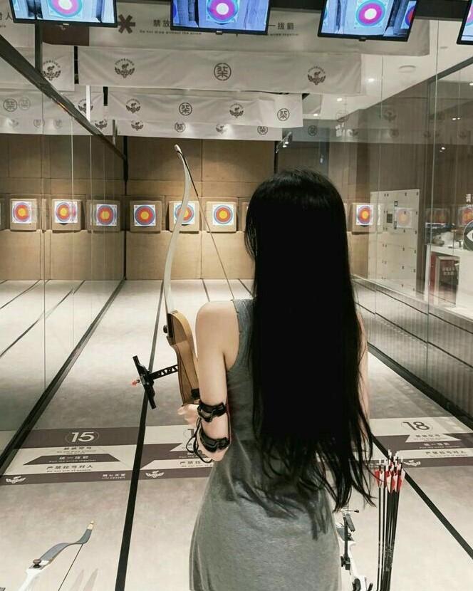 Ngày Em Nhìn Anh Như Người Xa Lạ