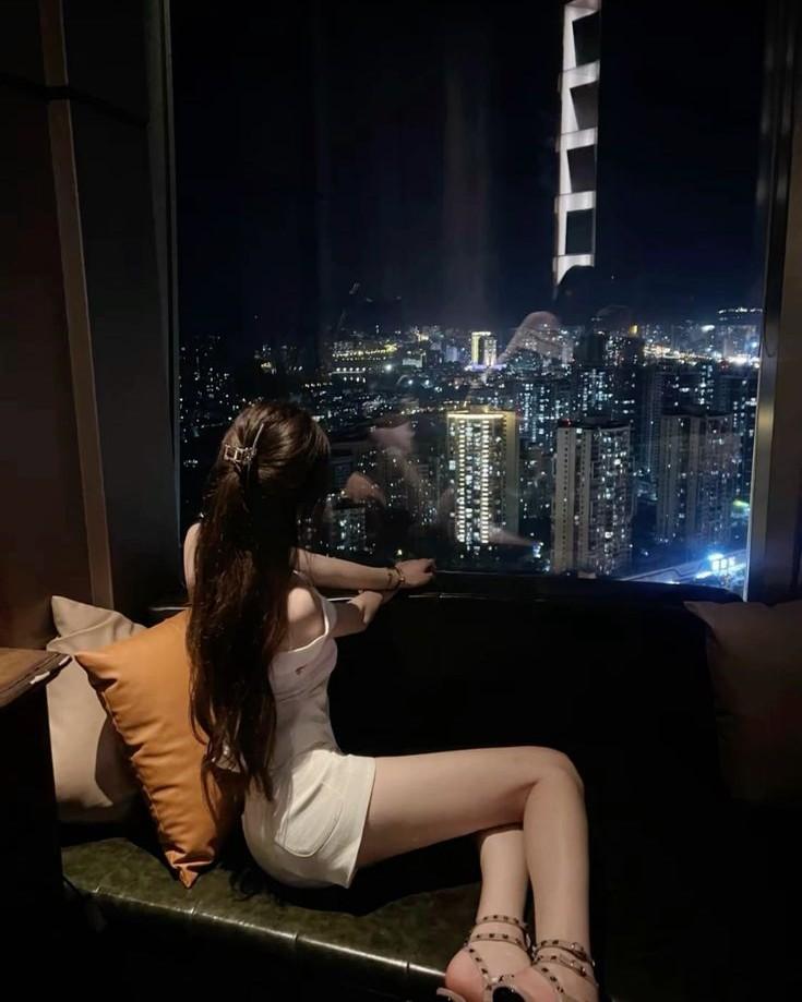 Kẻ Thù Của Tôi Miệng Độc Nhưng Cơ Thể Lại Rất Thành Thật