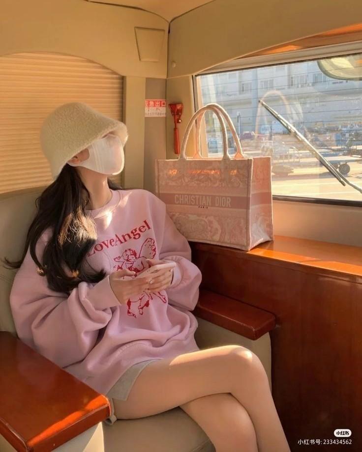 Gió Qua Sân Sắt, Có Người Đợi Nhà