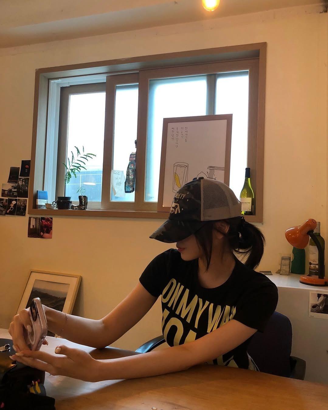 Ly Hôn Vì Chồng Quá Cưng Em Gái