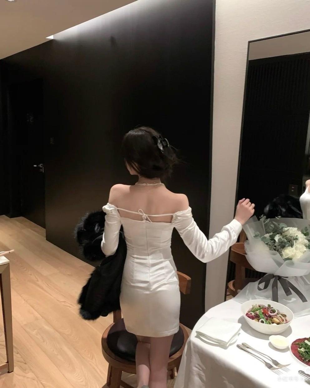 Ta Dùng Thai Bốn Ngăn Phản Diện Tìm Chết