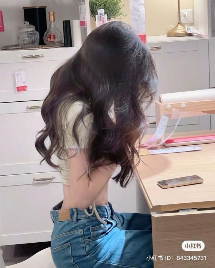 Nữ Phụ Ác Trong Mơ Và Vị Hôn Phu Ngoài Đời