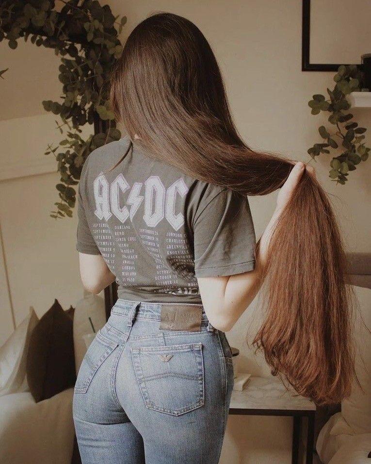 Cái Giá Phải Trả Của Một Sự Thiên Vị