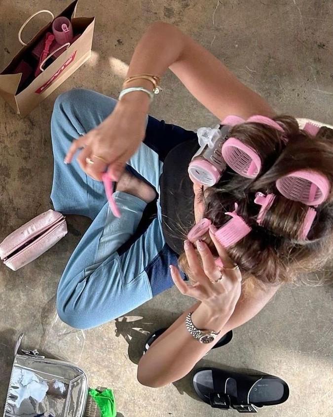 Tôi Triệu Hồi Bản Thân Từ Thế Giới Song Song Ở Thời Mạt Thế