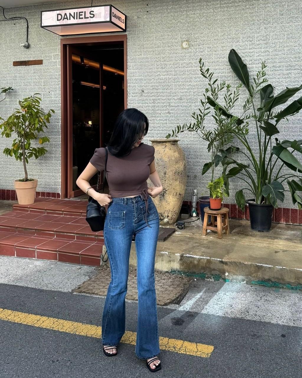 Một Nửa Cuộc Đời Bị Đánh Cắp