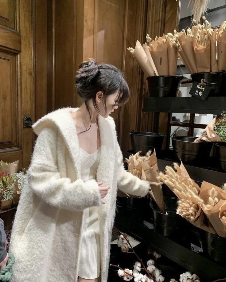 Tiểu Thư Chặt Củi Và Bí Mật Tướng Quân