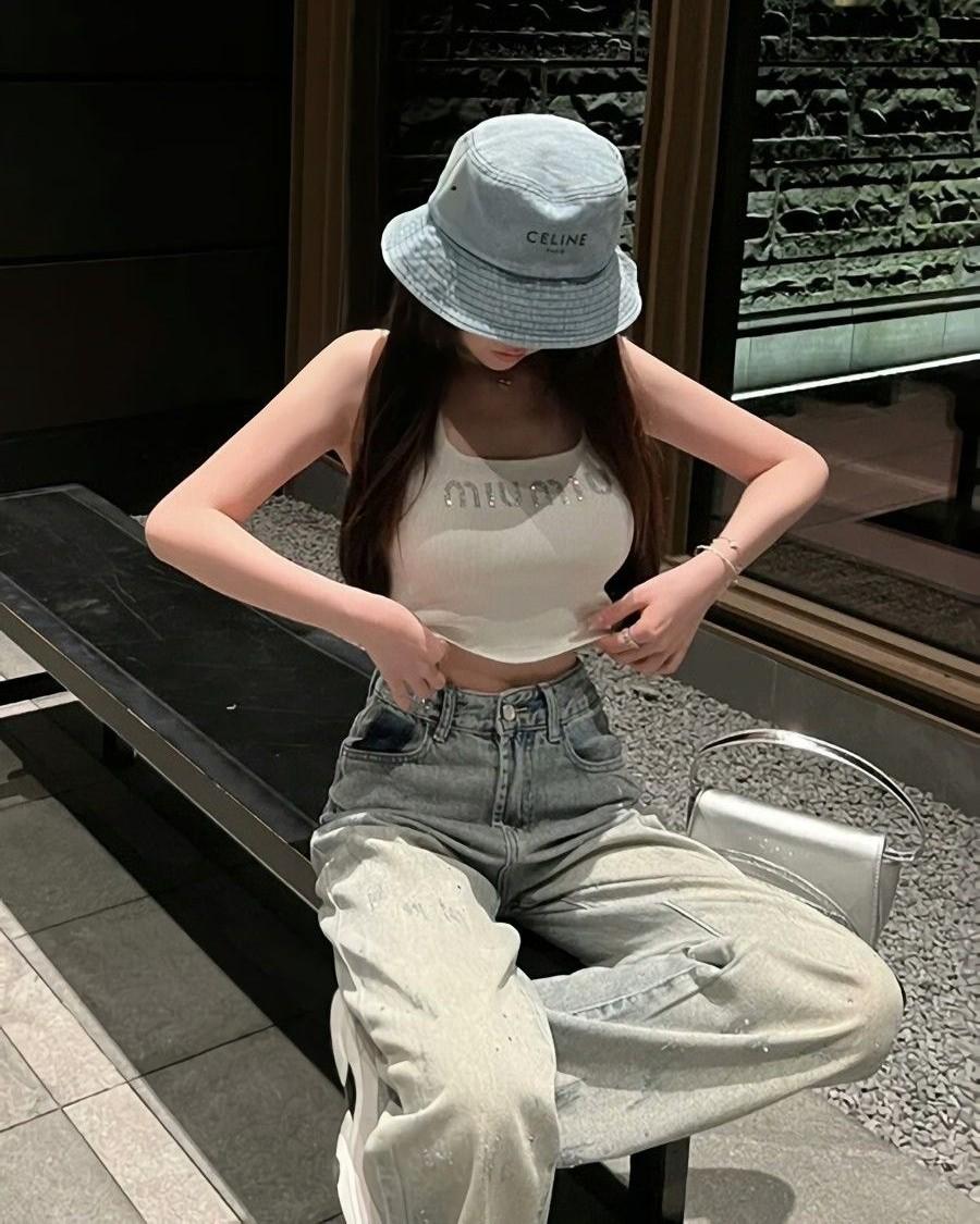 Phu Quân Ngoài Mặt Ghét Ta, Đêm Đêm Ôm Ta Cầu Tự