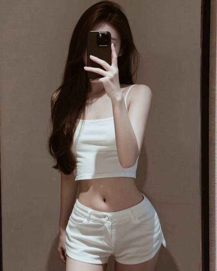 Nhật Ký Trở Thành Yêu Phi Mất Não He