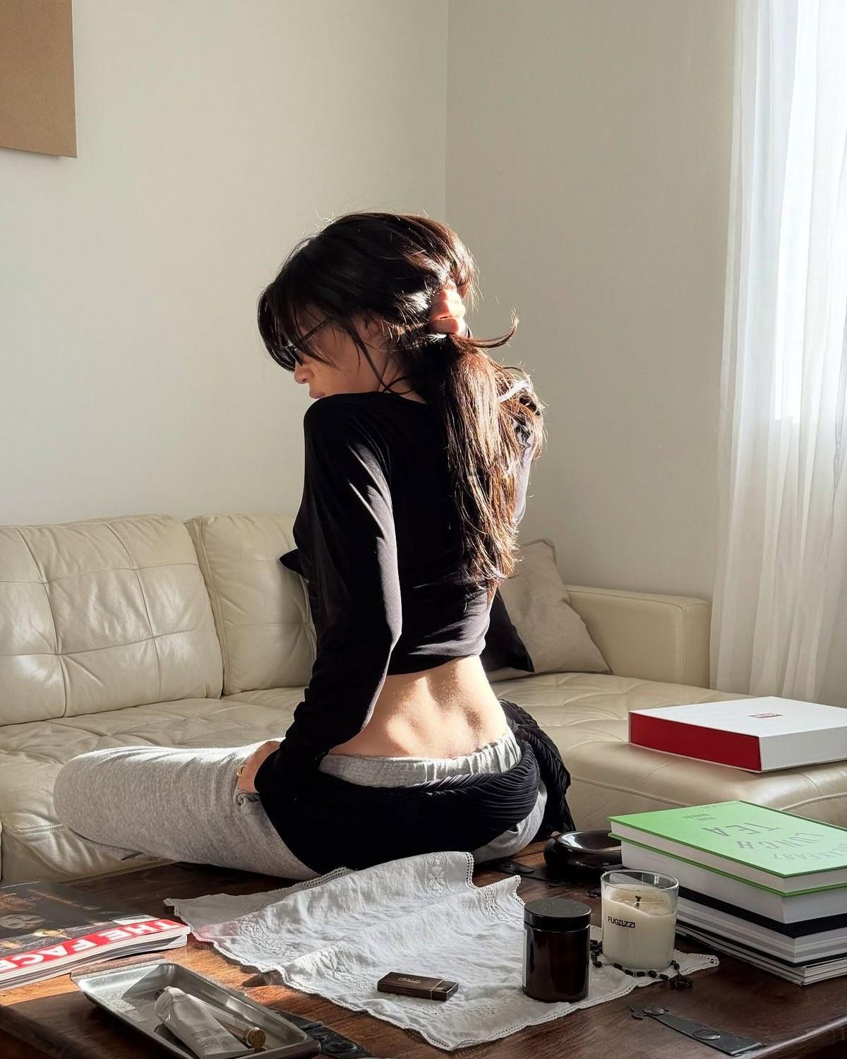 Sau Ly Hôn, Anh Ta Mới Biết Lương Tôi 8 Vạn