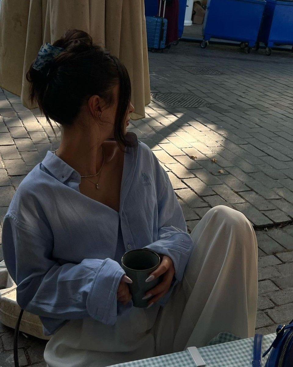 Duyên Phật Chẳng Tròn, Tình Vương Còn Vẹn