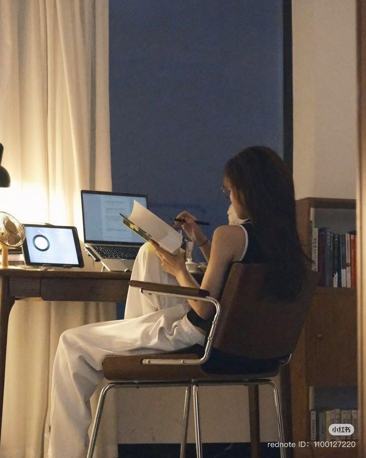 Chuyện Tình Bốn Mùa Trà Sữa