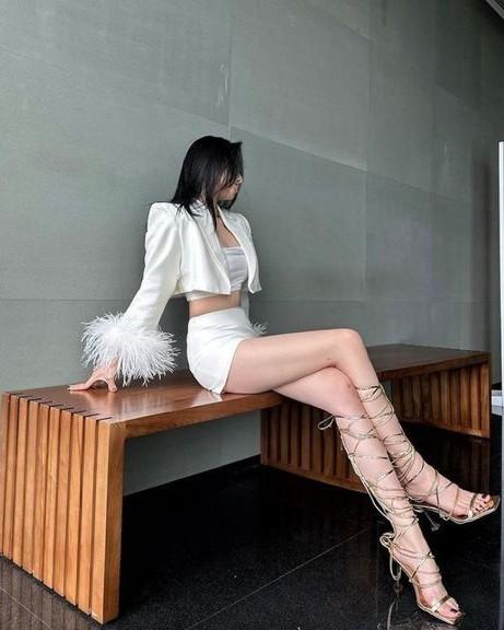 Vươn Lên Từ Gai Góc, Em Là Viên Kim Cương Của Anh