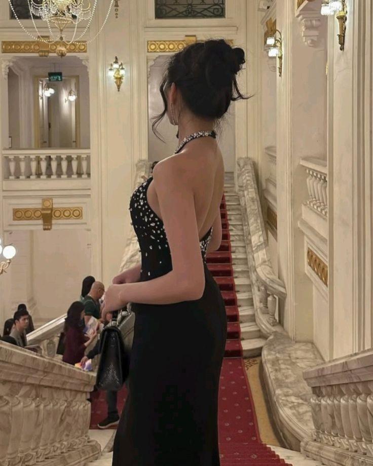 Không Ai Có Thể Hủy Tôi, Trừ Khi Tôi Cho Phép