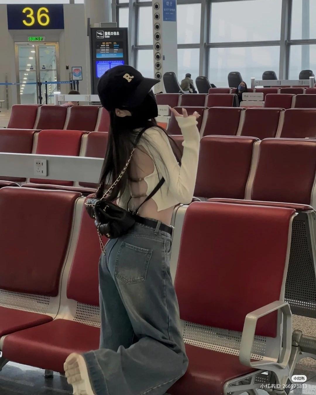 Ba Năm Sau Ngày Tôi C H  E C