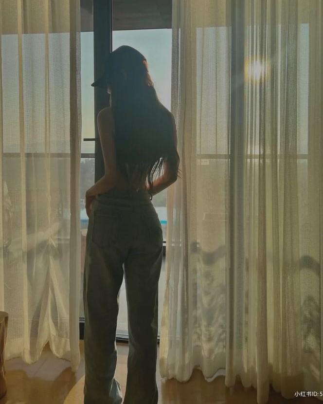 Hai Mươi Năm Ngoại Thất