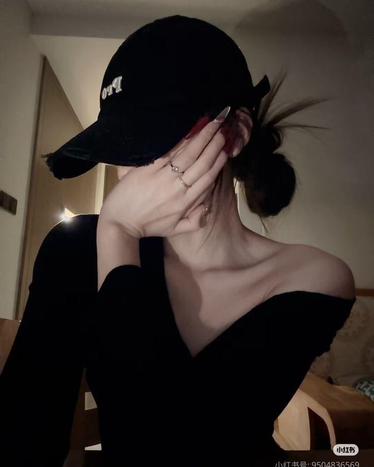 Sếp Thưởng Cho Tôi Tám Mươi Vạn Tệ, Tôi Đập Đơn Nghỉ Việc Ngay Tại Chỗ