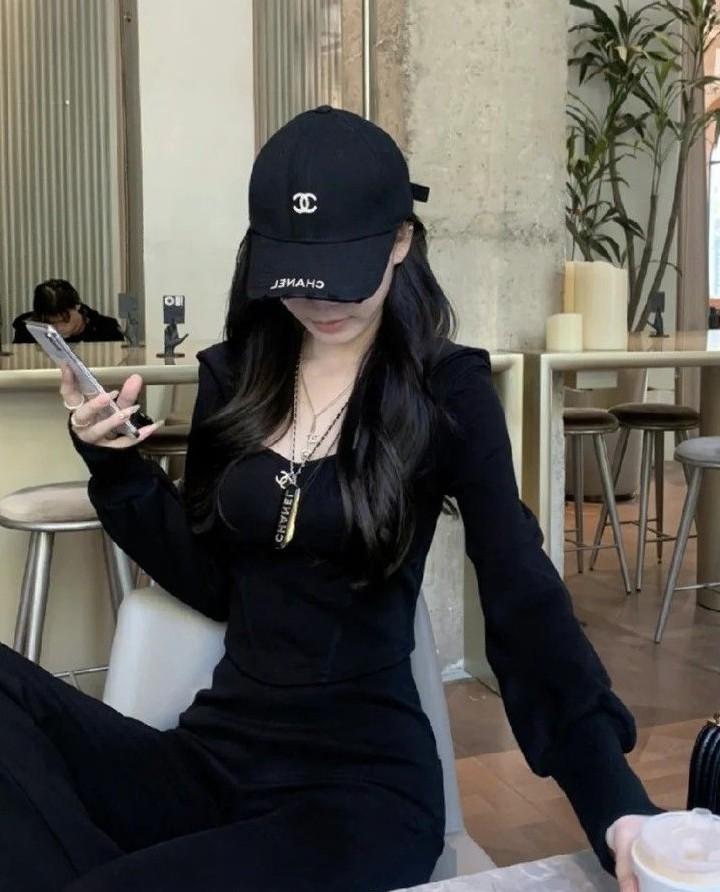 Trăng Sáng Chẳng Soi Đường Về