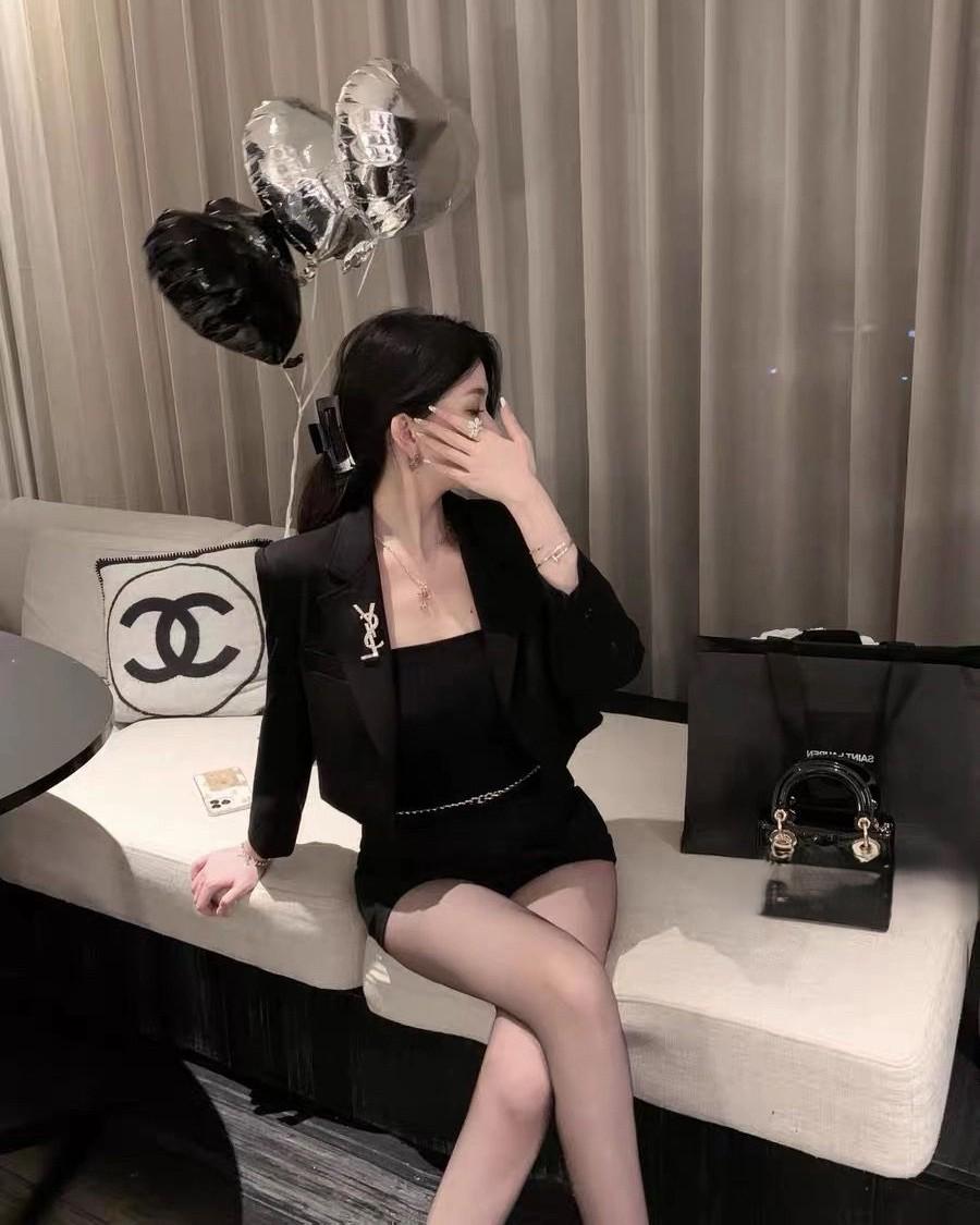 Giá Một Bát Canh