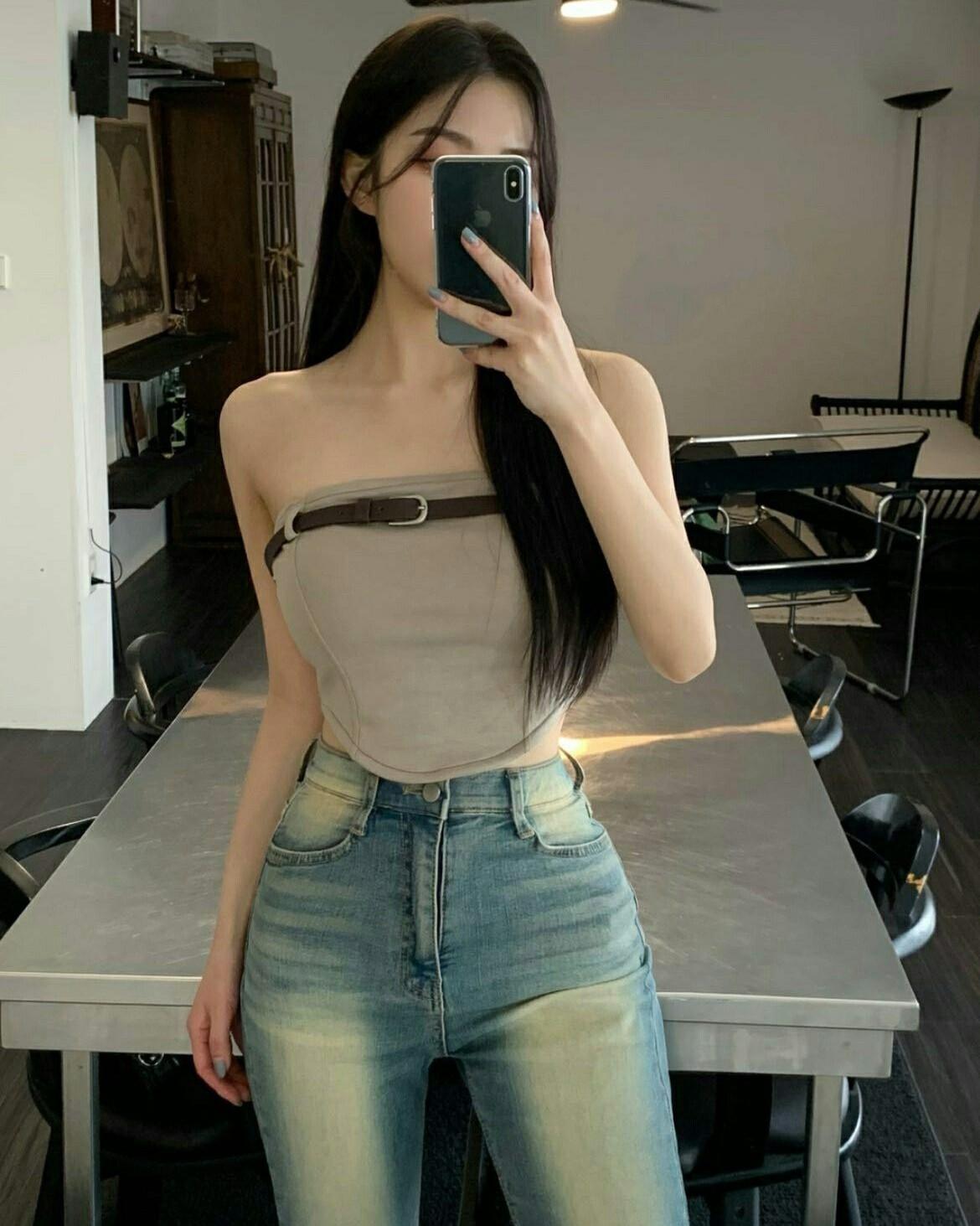 Người Cũ Thì Nên Ở Lại Quá Khứ