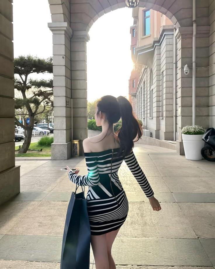 Đứa Trẻ Trong Góc Tối