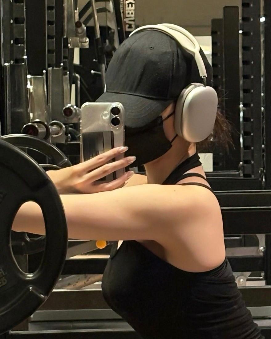 Đi Bán Hoa Gặp Tổng Tài