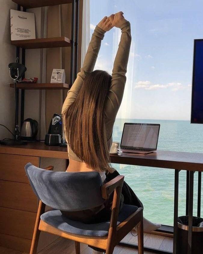 Thẩm Chi Dự, Muộn Rồi