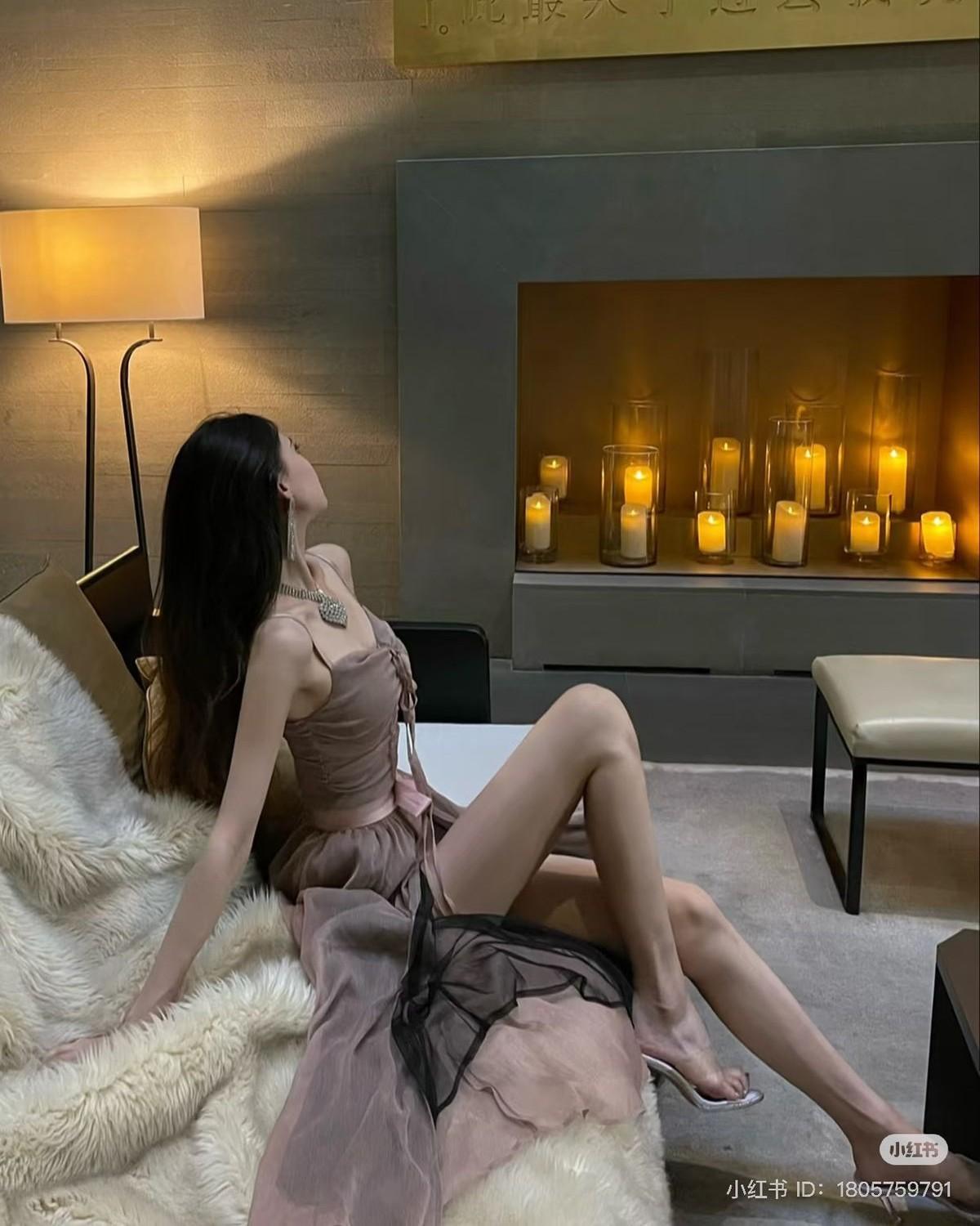 Ba Giờ Sáng, Cả Tòa Nhà Mất Ngủ