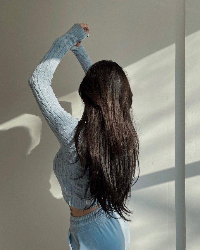 Người Con Lạc Giữa Hai Nhà