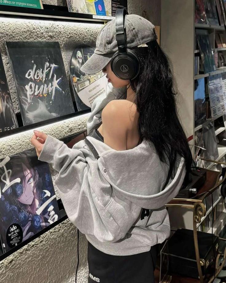 Trở Thành Vợ Mẫu Mực Sau Ly Hôn