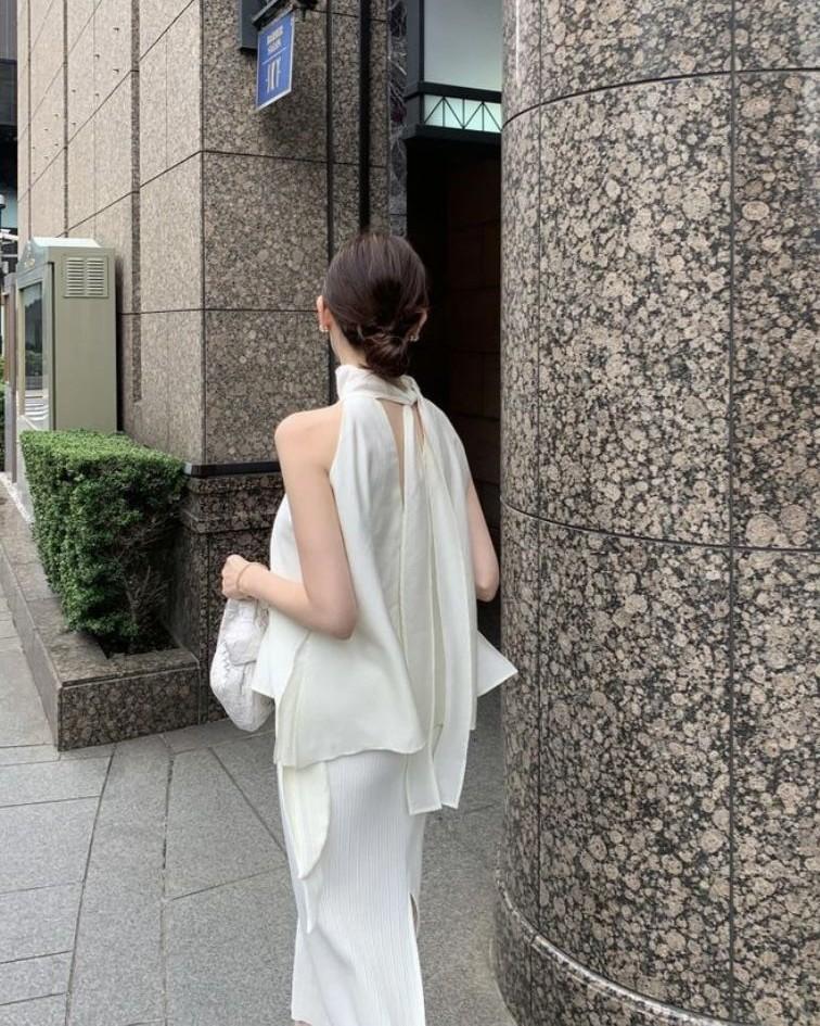 Cứu Nhầm Bà Bầu Của Trùm Thế Giới Ngầm