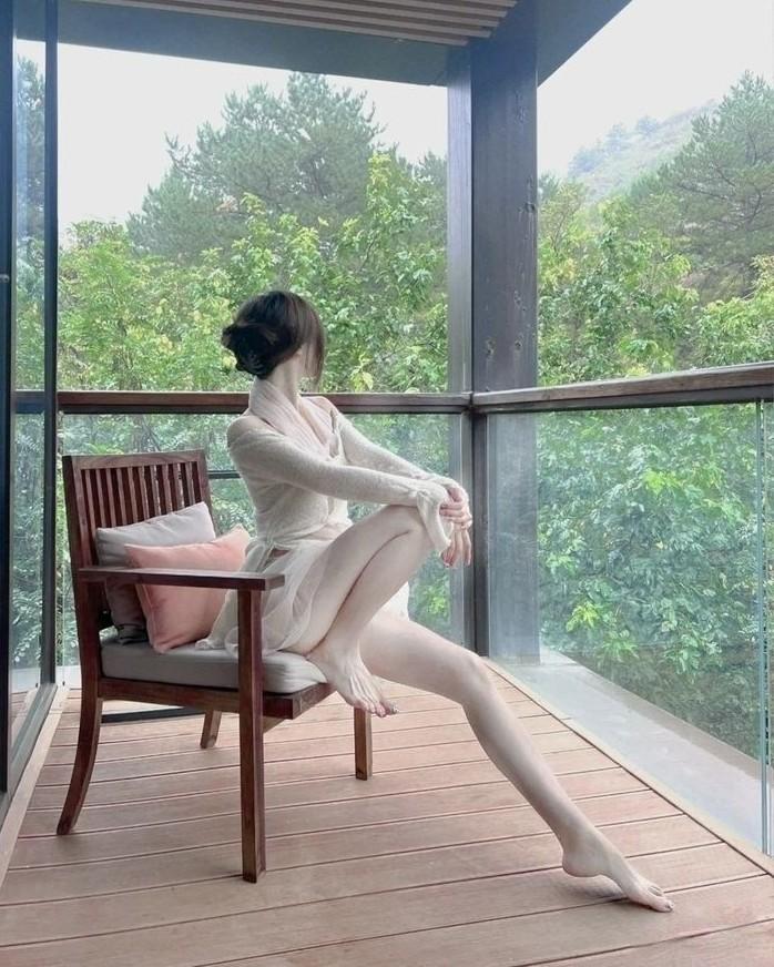 Bóc Tôm Cho Bạch Nguyệt Quang