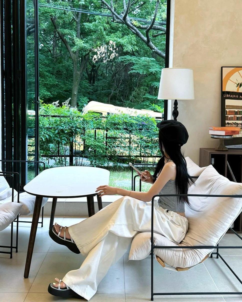 Về Nhà Hầu Phủ