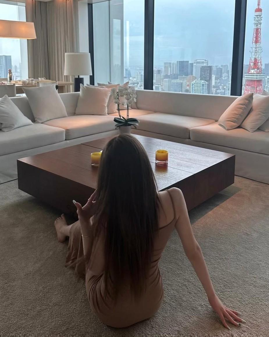 Chồng Tôi Luôn Tắt Điện Thoại Vào Một Giờ Cố Định