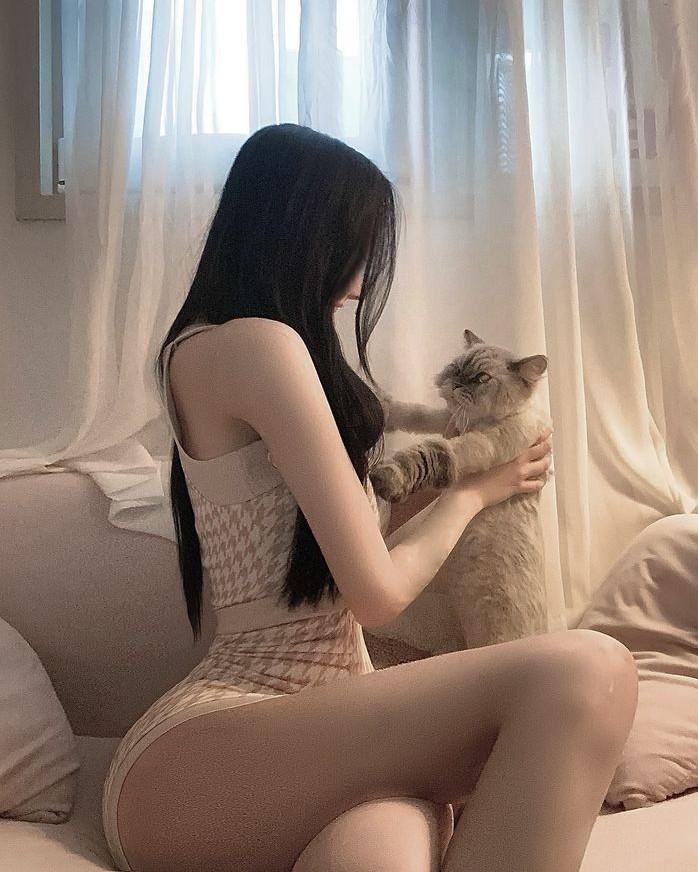 Khi Phu Quân Ta Bị Kẻ Khác Đội Lốt