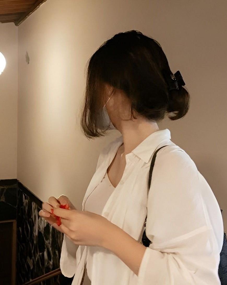 Người Em Họ Tôi Chưa Từng Có