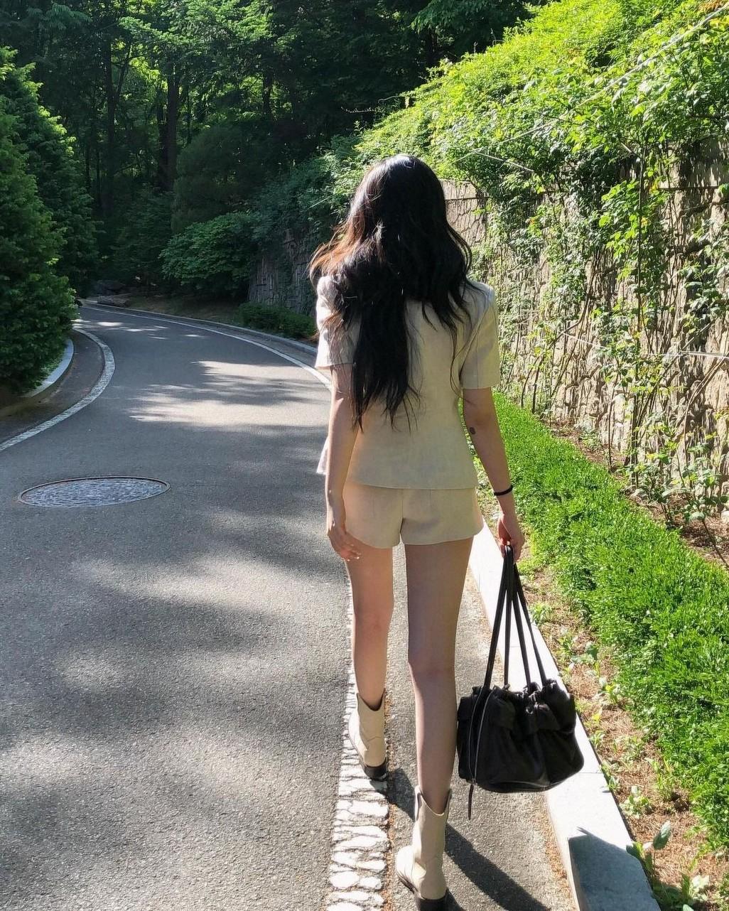 Cuộc Sống Bên Lề