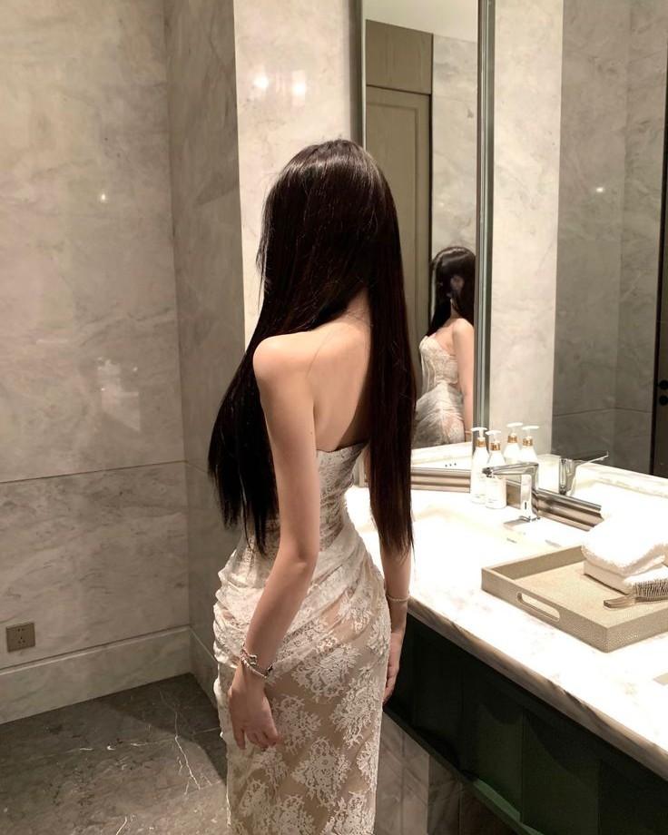 Cả Nhà Ép Tôi Bỏ Tiền Mua Một Cái Họ