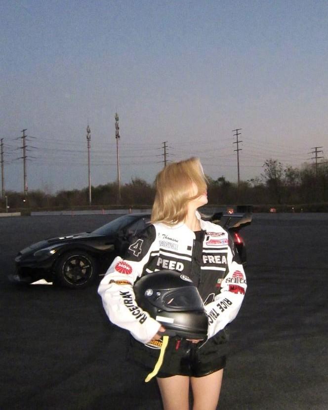 Bức Họa Thanh Xuân