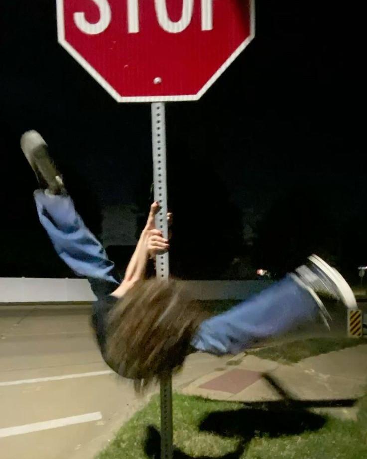 Thứ Tử Đoạt Cả Ngai Vàng Và Thê Tử