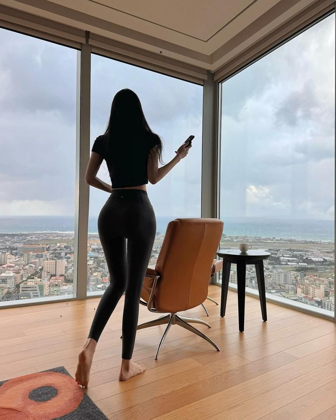 Bảy Năm Chờ, Một Ngày Rời Đi