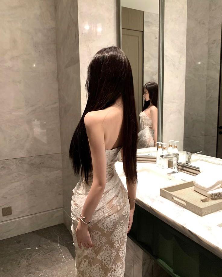 Người Vớt Xác Ở Làng