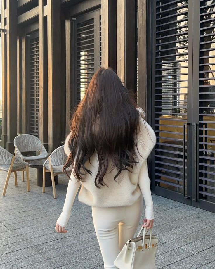 Mối Tình Đầu Không Đợi