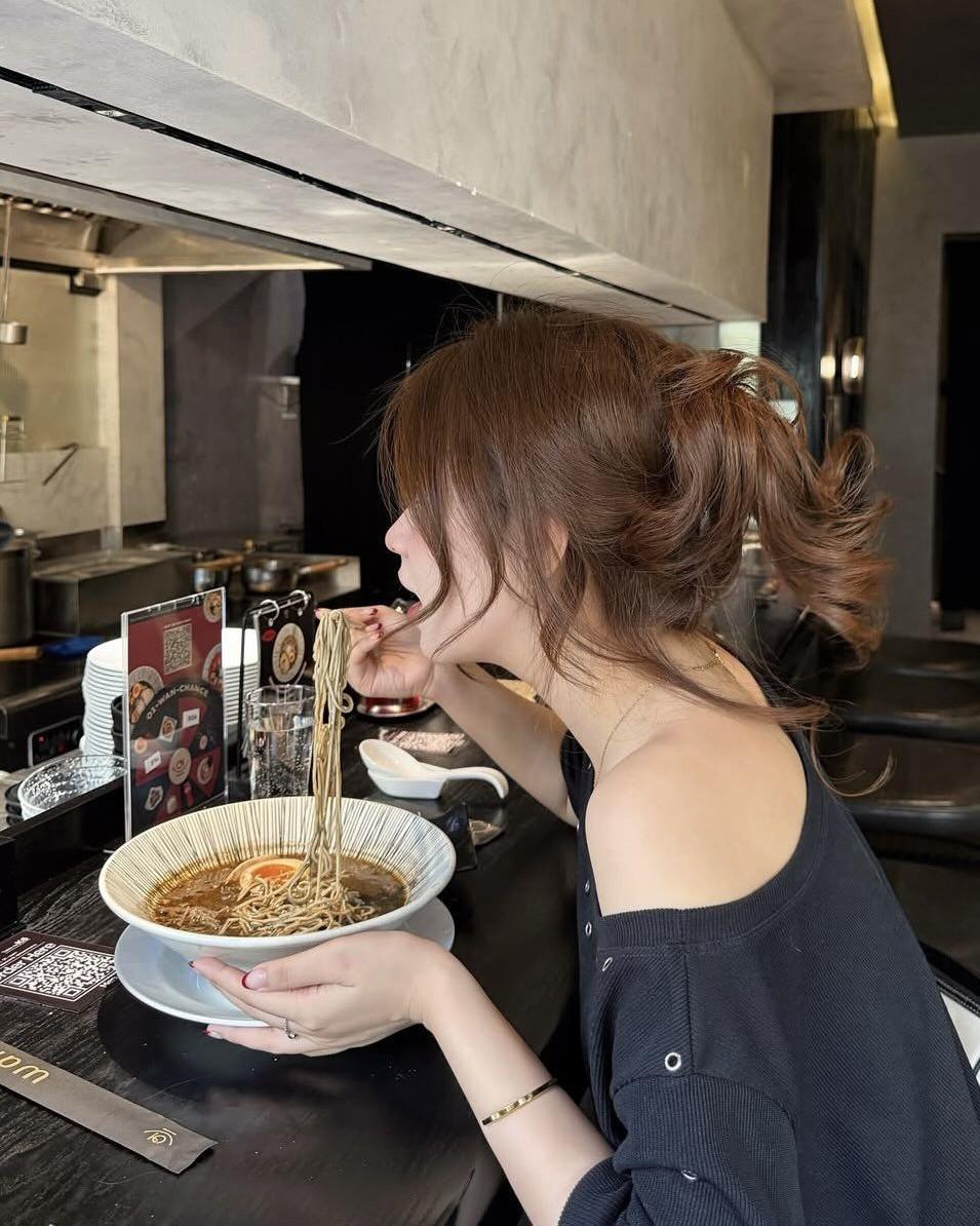 Niên Hoa Gửi Tới Yến Xuyên