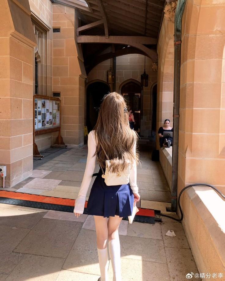 Bên Lề Cuộc Đời