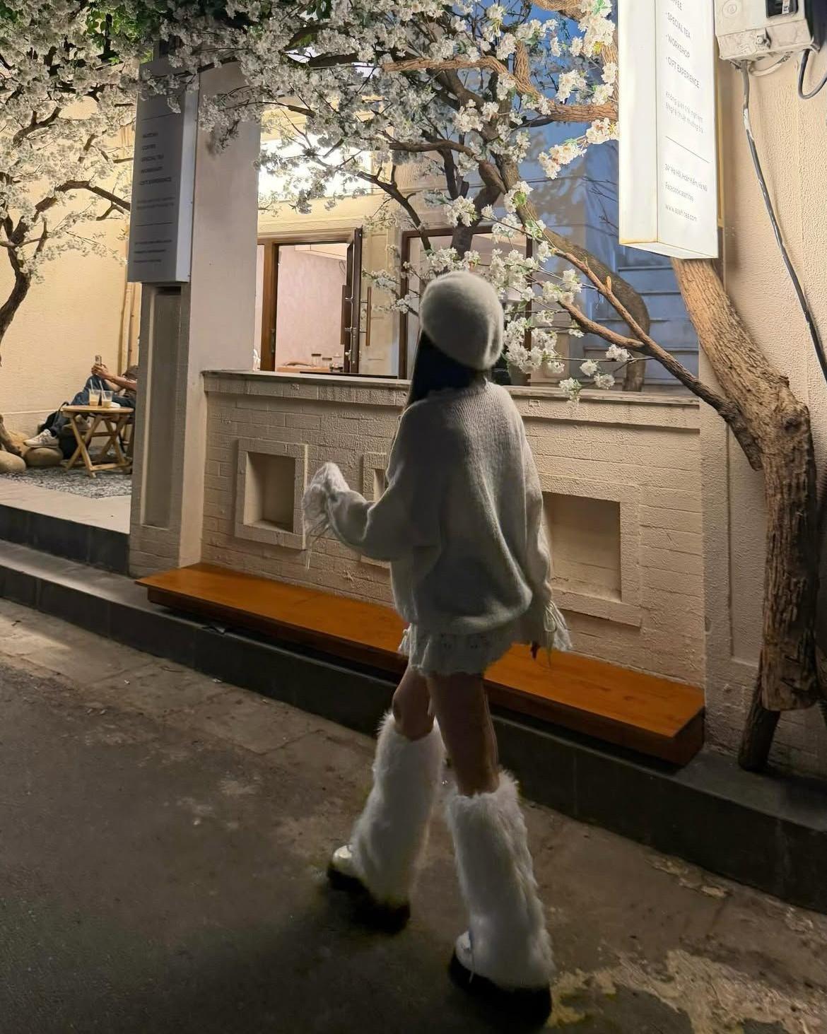 Khi Nhà Trống Rỗng Anh Mới Nhớ Về Tôi