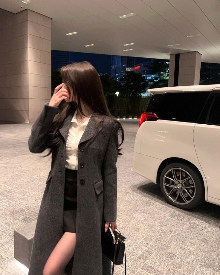 Cái Túi Xách Và Cuộc Hôn Nhân Chớp Nhoáng