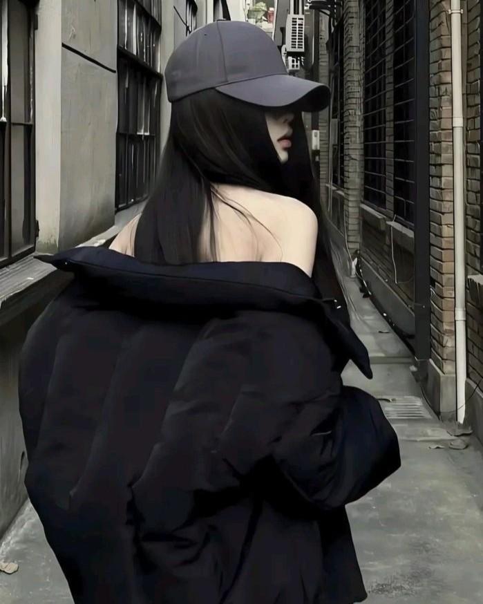 Bí Mật Gia Tộc Đằng Sau Tấm Màn