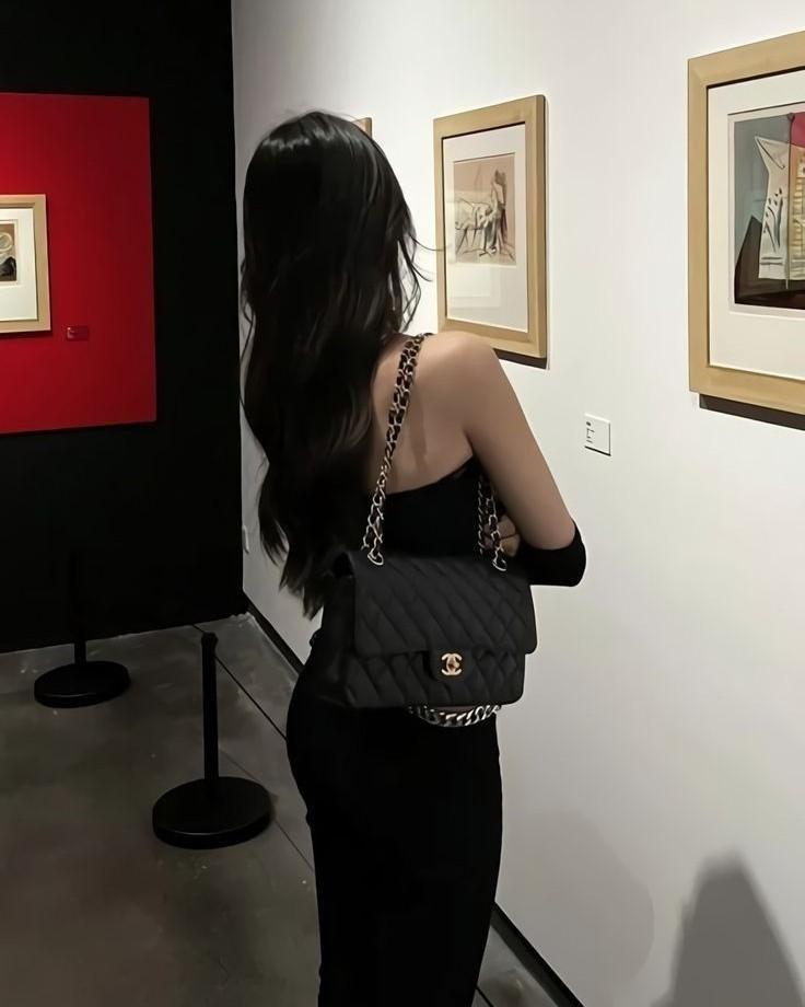 Tiên Tri Chốn Công Sở