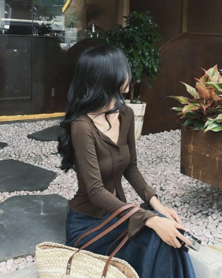 Cô Ấy Không Thuộc Về Tôi