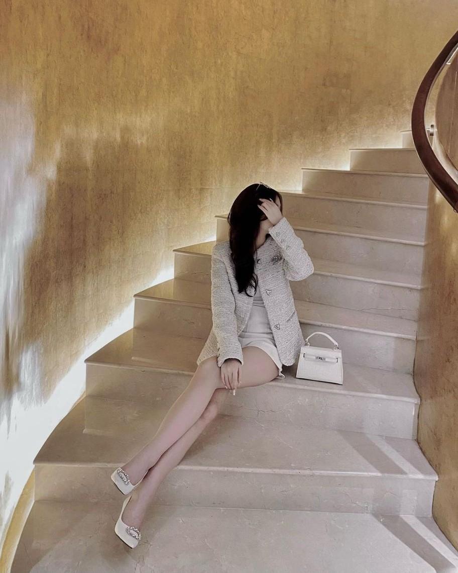 Sau Ly Hôn, Tôi Trở Thành Bác Sĩ Hàng Đầu